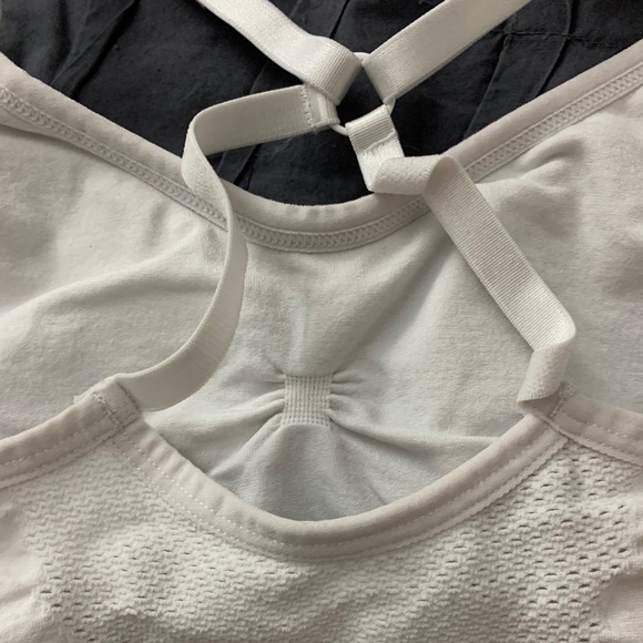 White sports bra - Picture 3 of 6